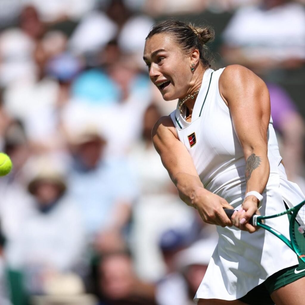 Sabalenka, Gauff, Auger-Aliassime y Fritz avanzan a octavos en Cincinnati; Medvedev se despide tras perder el control