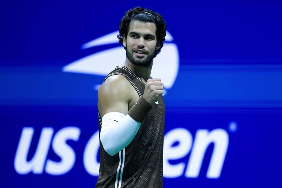 Carlos Alcaraz exhibe su mejor versión en el US Open y apunta a un electrizante duelo ante Ben Shelton